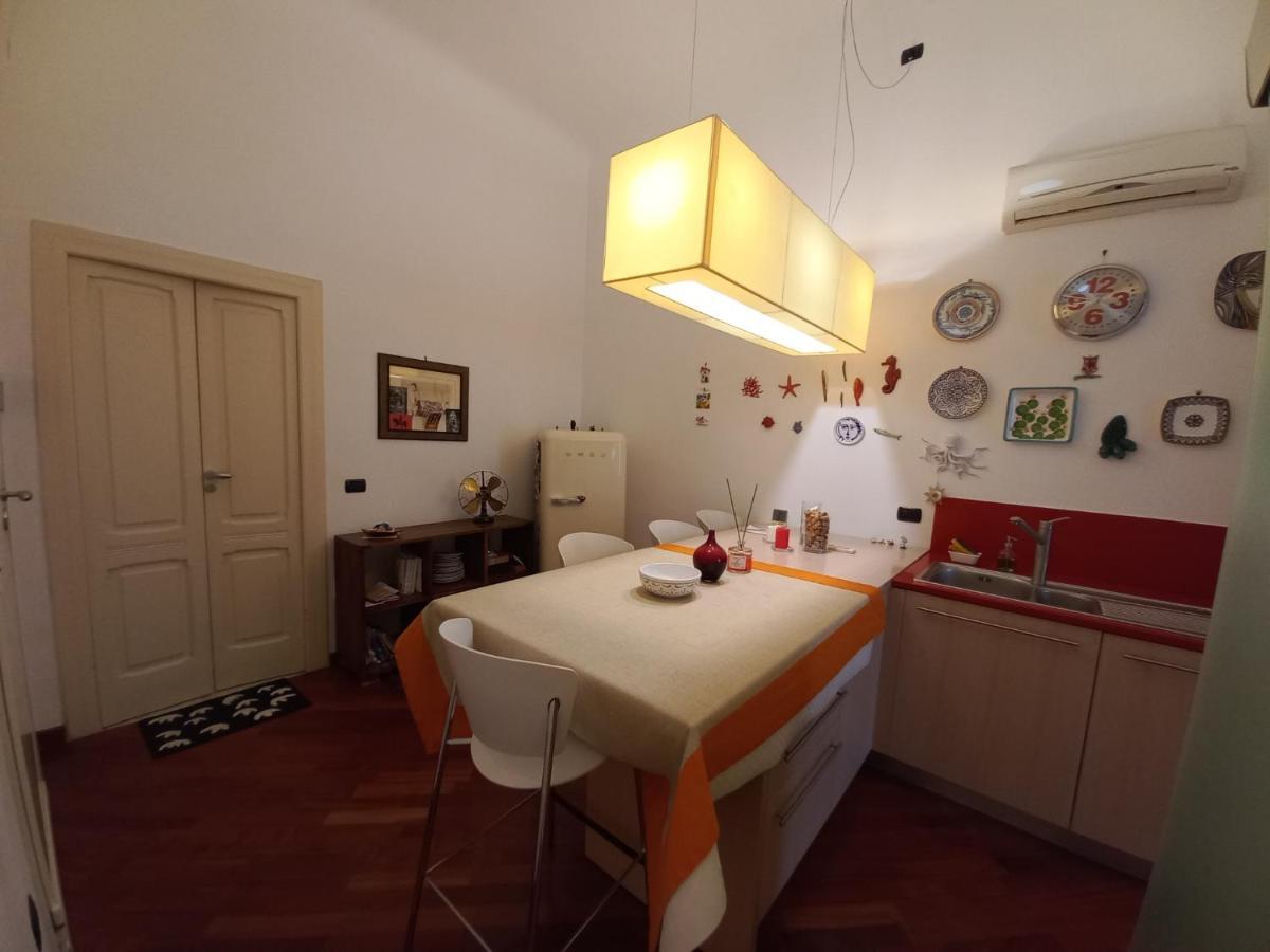 Interno10 Apartment Bari Bagian luar foto