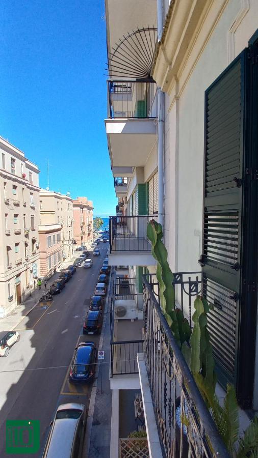Interno10 Apartment Bari Bagian luar foto
