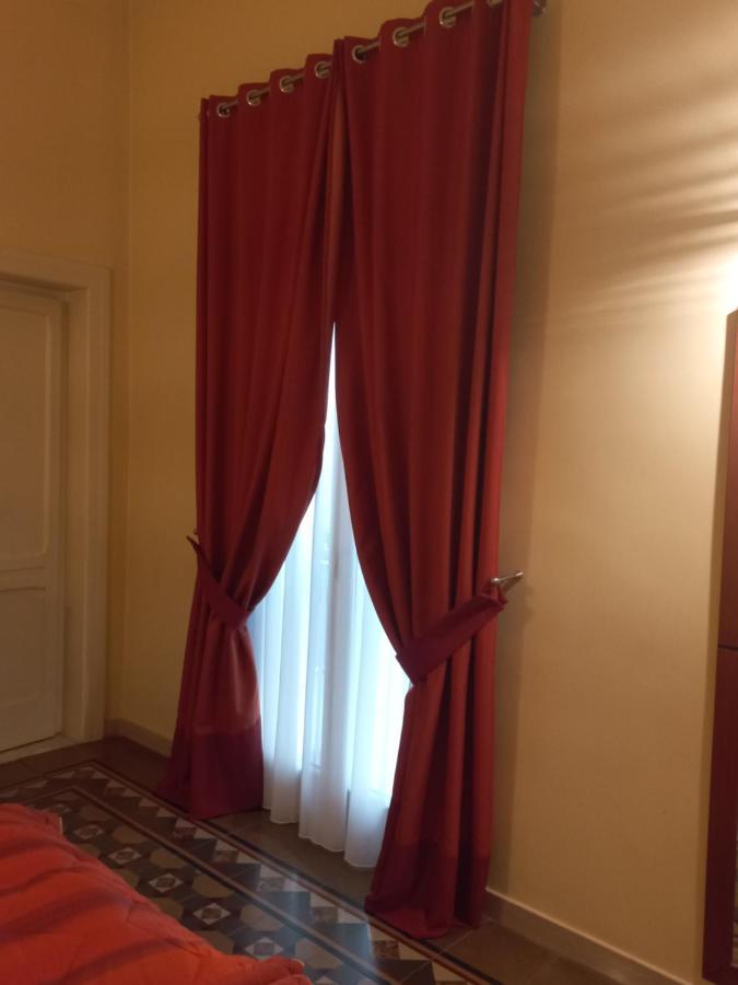 Interno10 Apartment Bari Bagian luar foto